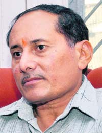 A Tribune photograph, <b>Yashwant Singh Rawat</b>, a senior PCS officer, <b>...</b> - dun5