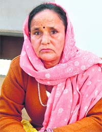 <b>Bimla Devi</b> of Basduda village in Rewari district is known for her relentless ... - lead22