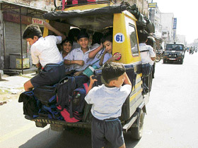 Overloaded auto-rickshaws pose threat to schoolchildren : The Tribune India